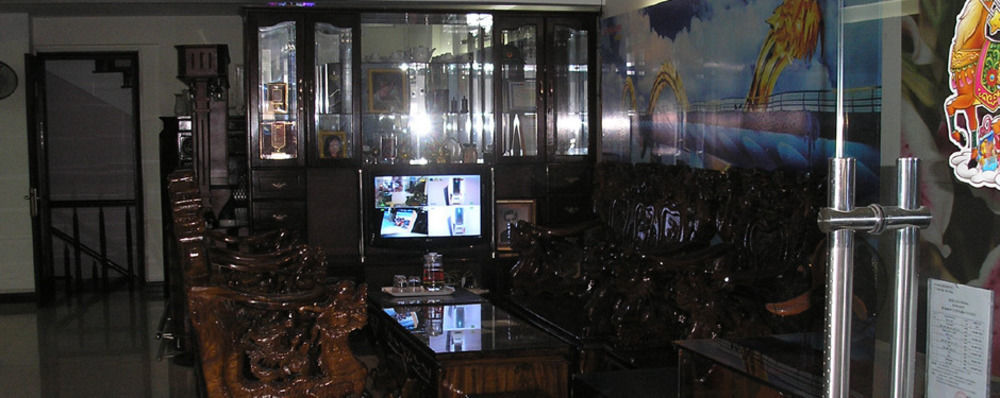 Reddoorz Near Cau Song Han 2 Danang Exterior photo