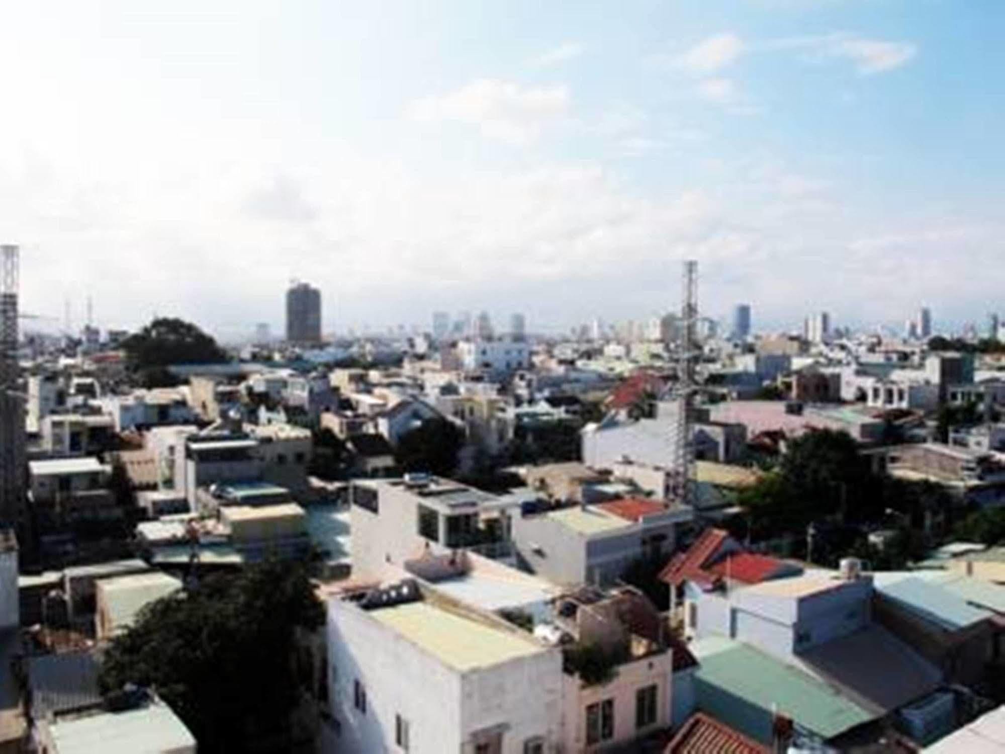 Reddoorz Near Cau Song Han 2 Danang Exterior photo