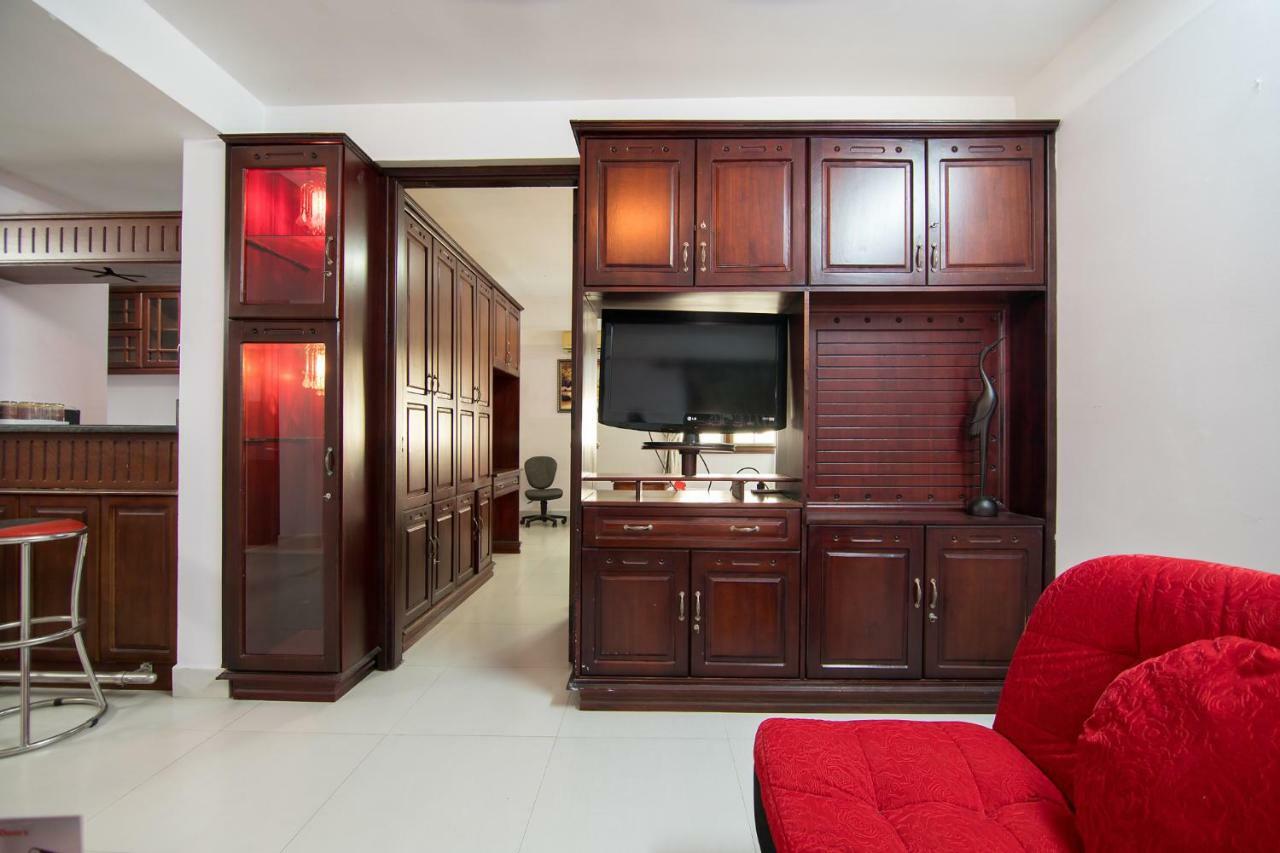 Reddoorz Near Cau Song Han 2 Danang Exterior photo