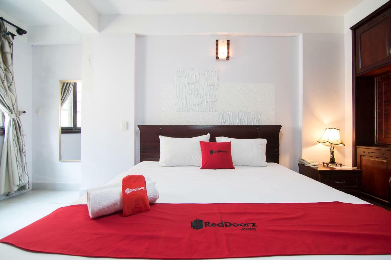 Reddoorz Near Cau Song Han 2 Danang Exterior photo