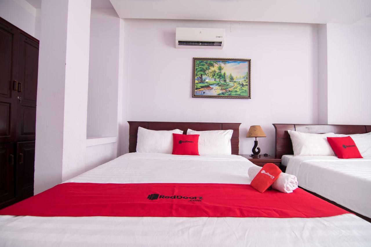 Reddoorz Near Cau Song Han 2 Danang Exterior photo