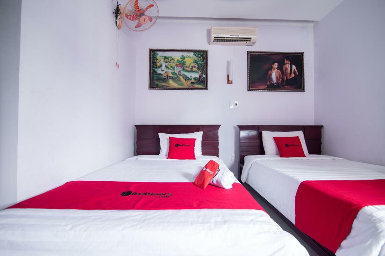 Reddoorz Near Cau Song Han 2 Danang Exterior photo
